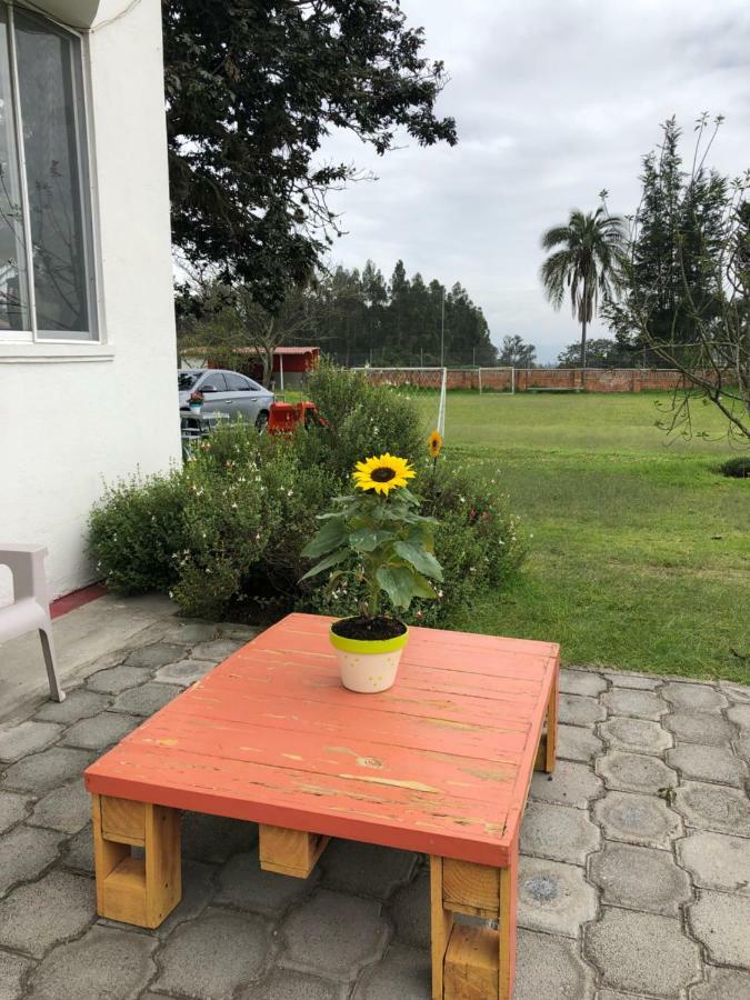 Springhills Quito Airport Ξενοδοχείο Tababela Εξωτερικό φωτογραφία